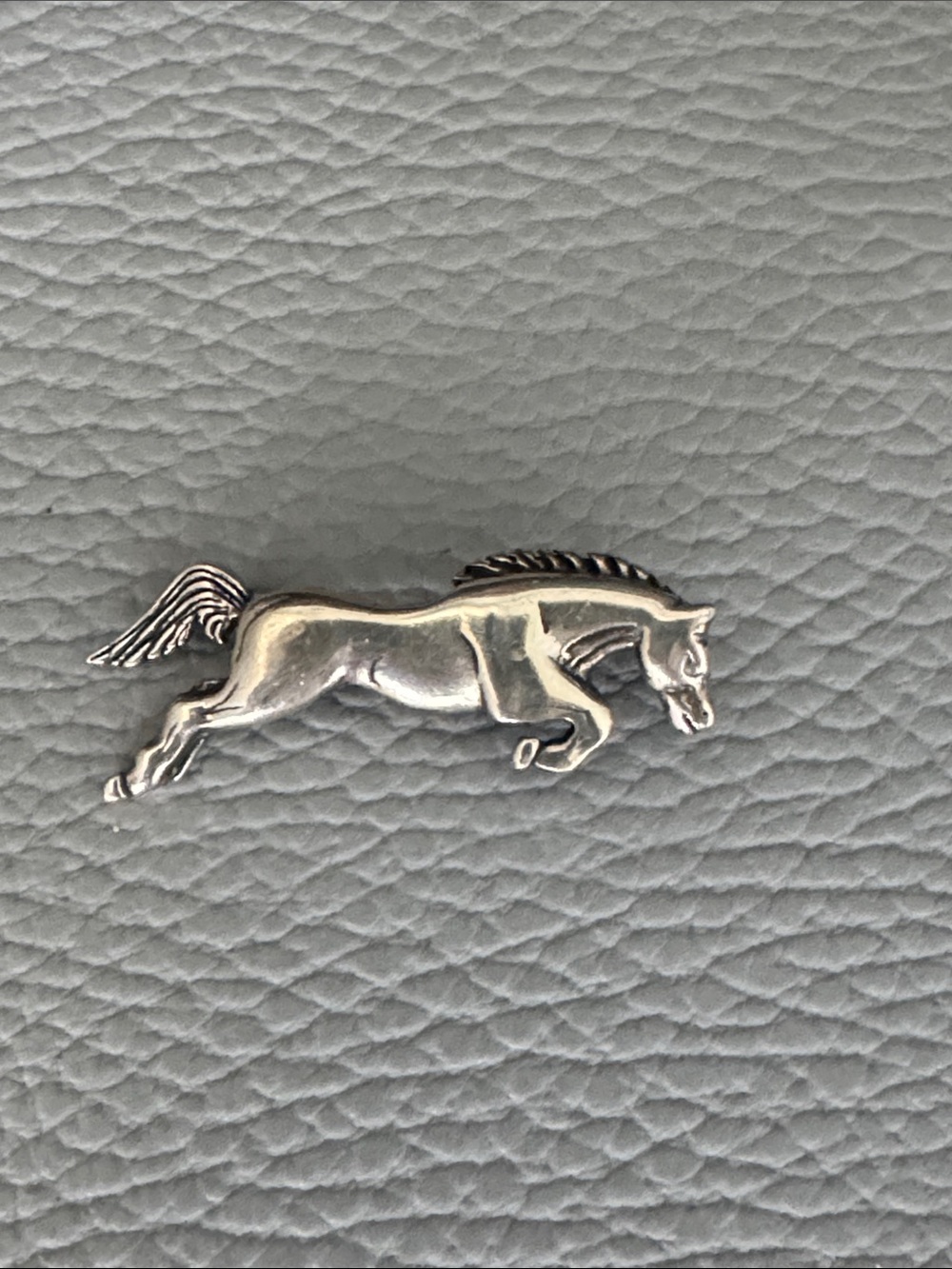 STERLING SILVER .925 JUMPING HORSE BROOCH PIN VINTAGE